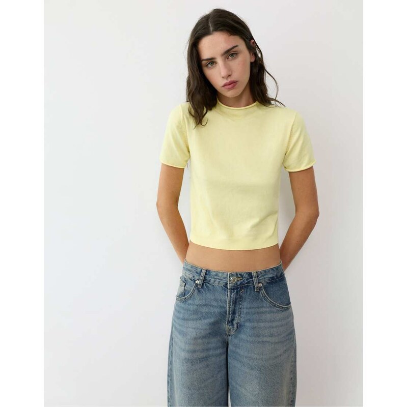 Pull&Bear Fitted short sleeve jumper in yellow
