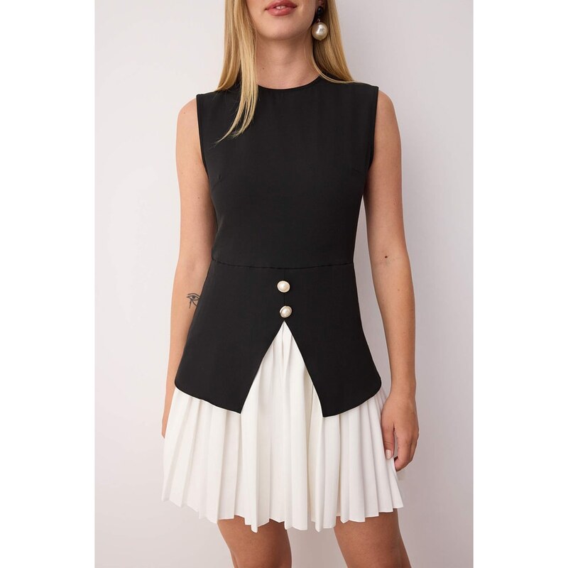 Šaty trendyol Schwarz/ Weiß 3444177