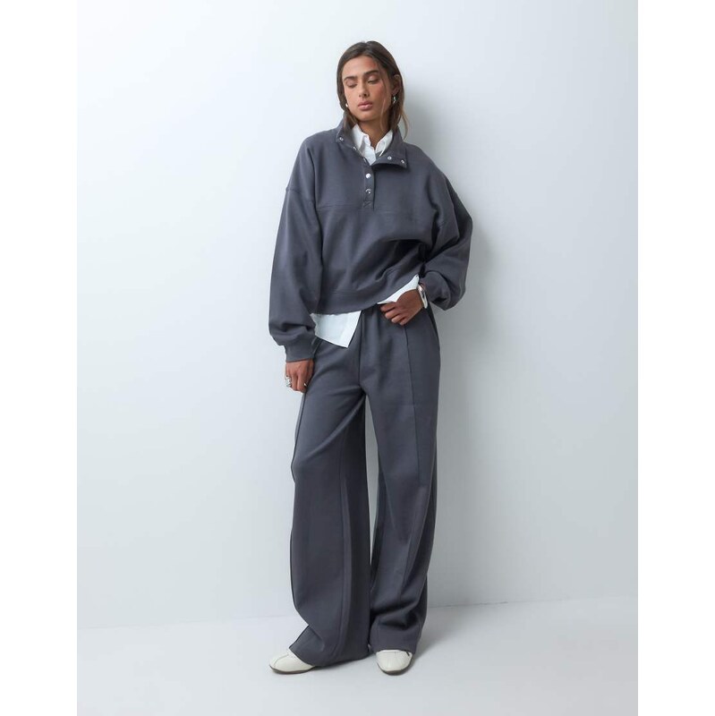 ASOS DESIGN interlock jogger with pleat in charcoal grey