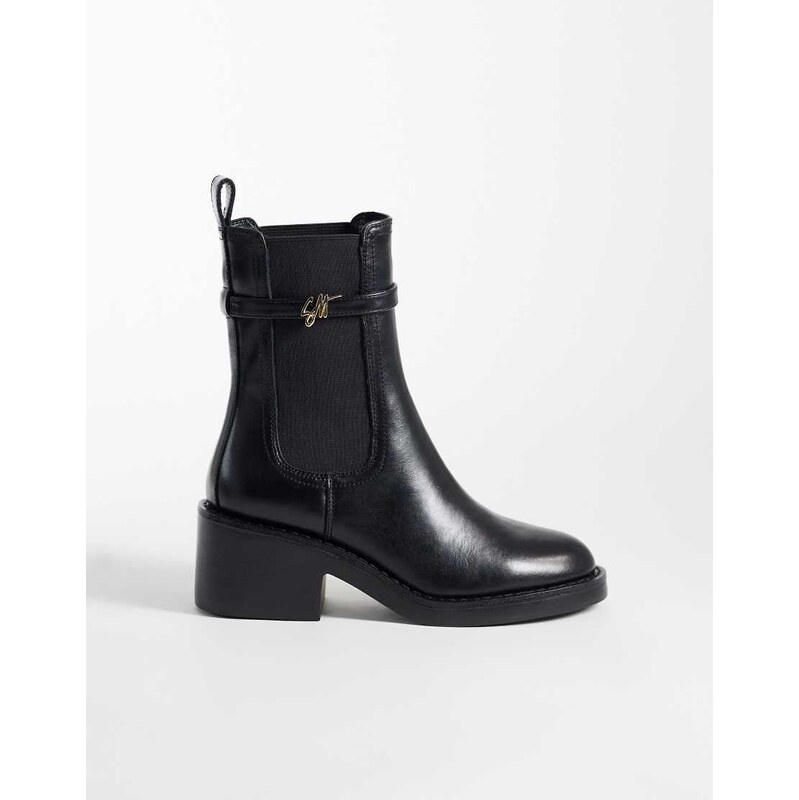 Steve Madden Charity mid ankle boots in black leather