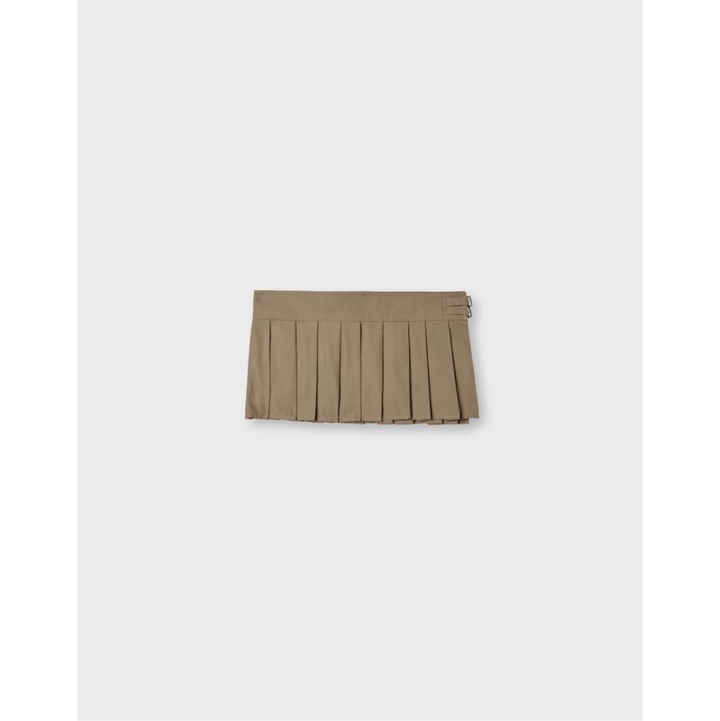 Stradivarius Pleated buckle belt in khaki-Green