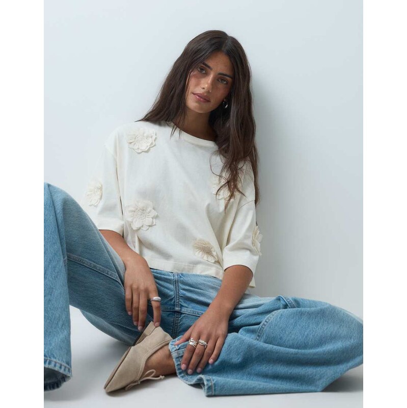 Miss Selfridge cropped boxy tshirt with 3D flowers-White