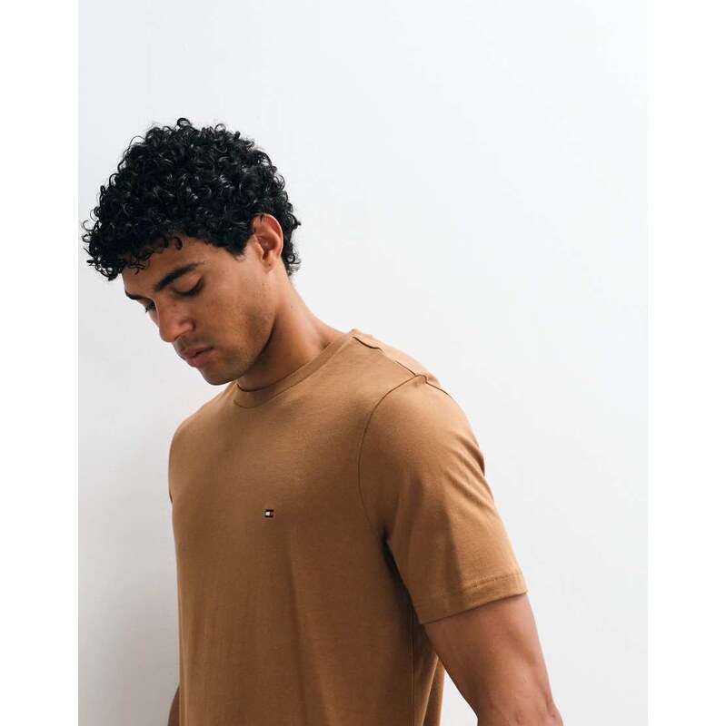 Tommy Hilfiger flag logo t-shirt in tan-Brown