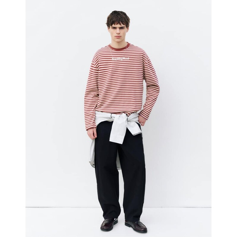 Pull&Bear Stwd striped text t-shirt in burgundy-Red