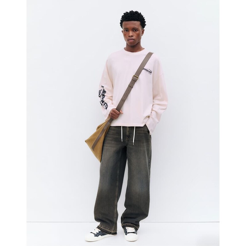 Pull&Bear Stwd boxy graphic t-shirt in rose pink