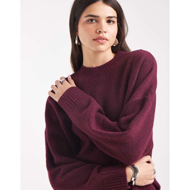 Vero Moda soft o-neck jumper in burgundy-Red