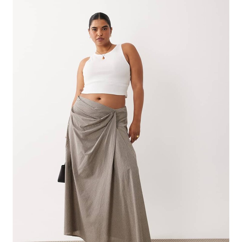 ASOS Curve ASOS DESIGN Curve hitch detail volume check midi