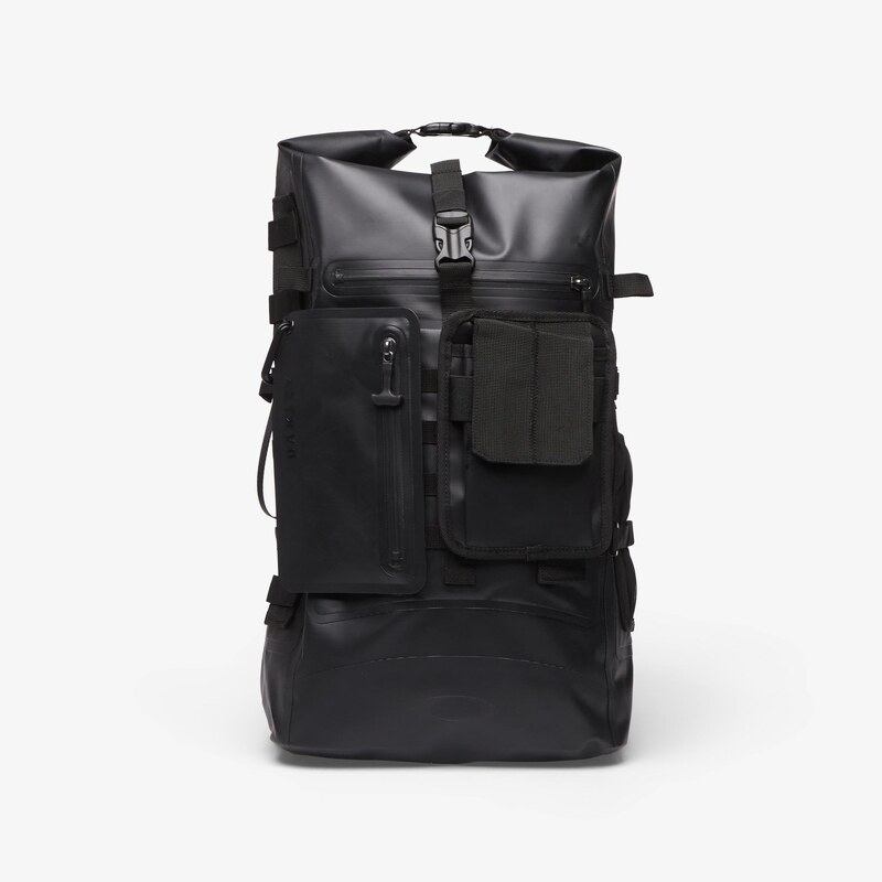 Batoh Oakley Reserve Tactical Dry Backpack Pitch Black 35 l