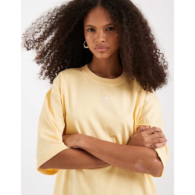 adidas Originals essential boyfriend t-shirt in yellow