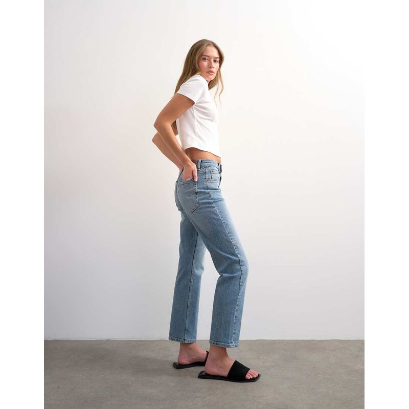 Topshop Orson mid rise comfort straight jean in bleach-Blue