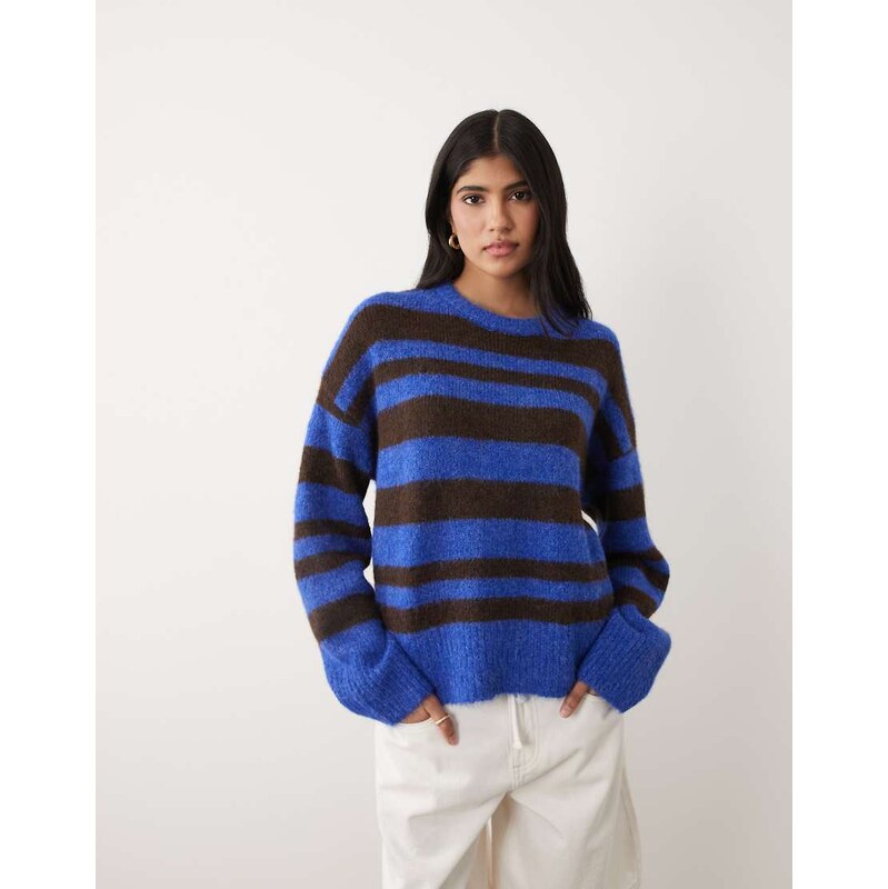 Cotton On Luxe crew neck sweater in dark oak cobalt stripe-Brown