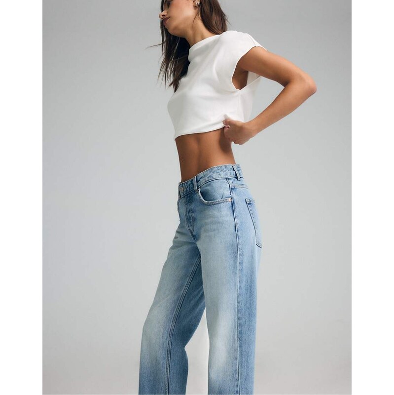 Stradivarius Button-up straight slim fit jeans in medium blue