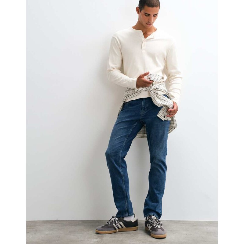 ONLY & SONS Weft regular fit jeans in mid blue denim