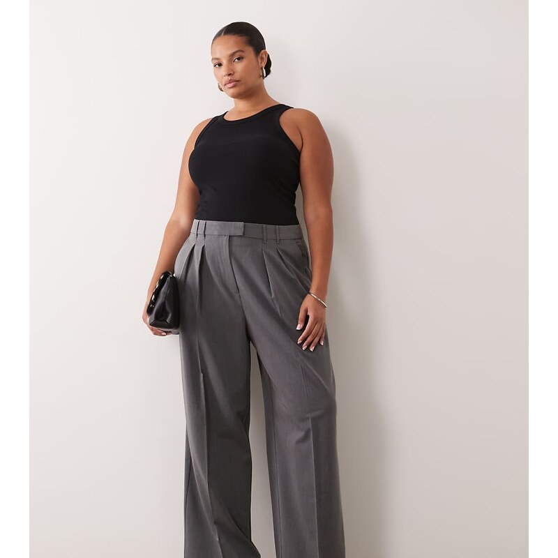 ASOS DESIGN Curve Tailored wide leg trousers with pleat detail