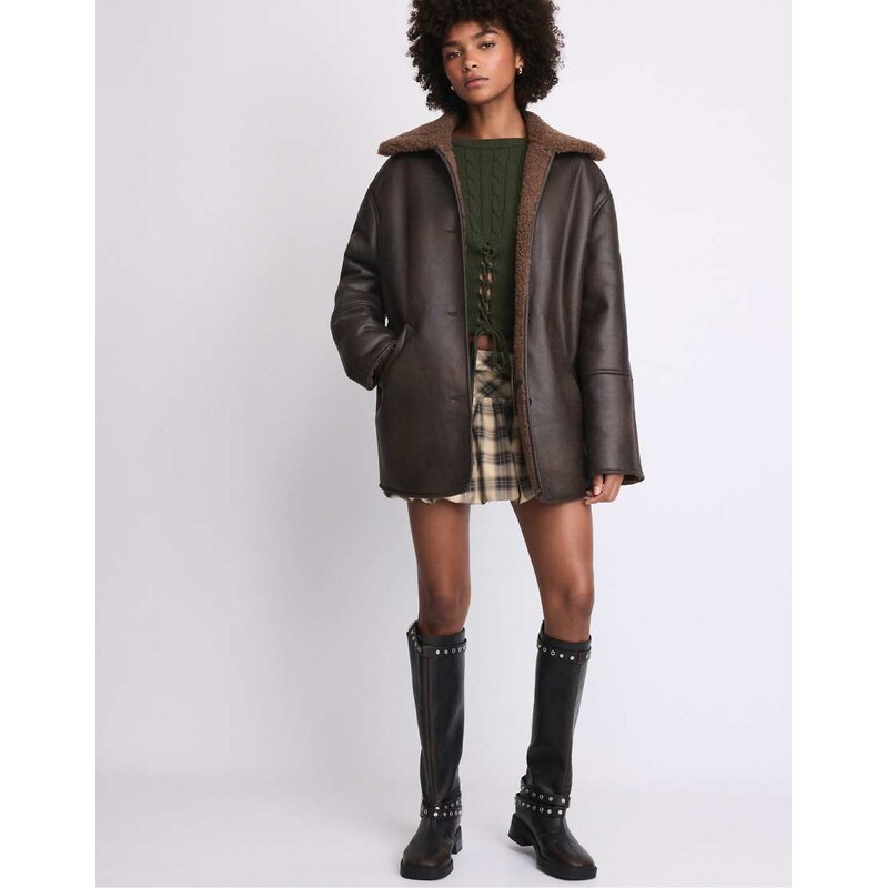 Stradivarius Oversize double-faced button-up jacket in brown