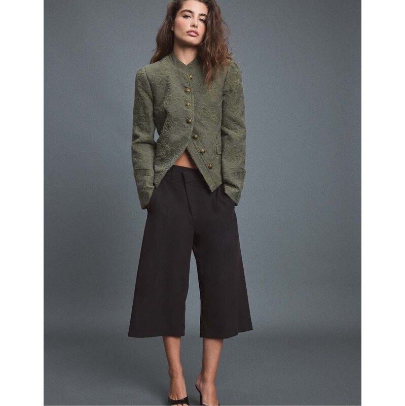 Stradivarius Jacquard blazer in khaki-Green