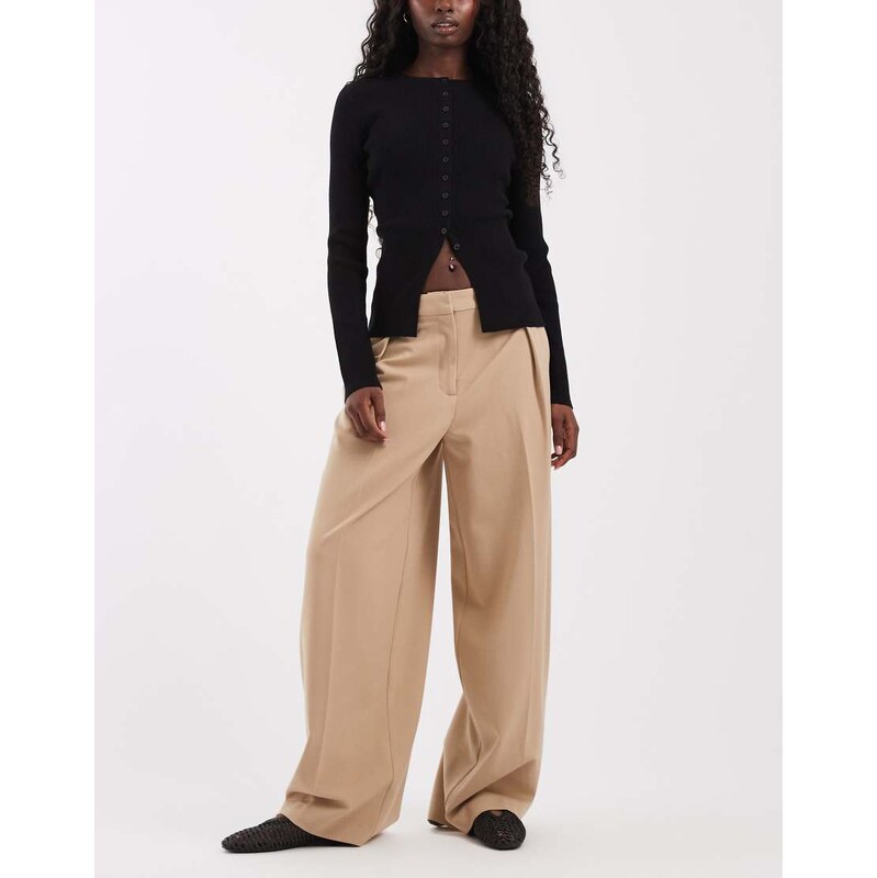 ASOS DESIGN Tailored slouchy low rise trouser in sand-Neutral
