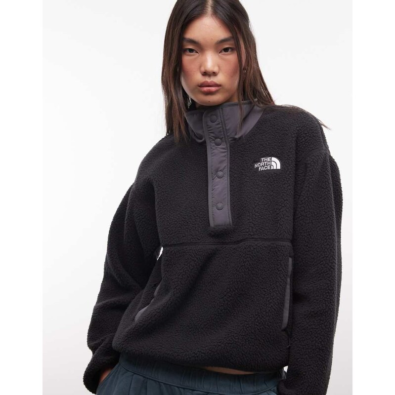 The North Face Cragmont 1/2 snap button fleece in black and grey