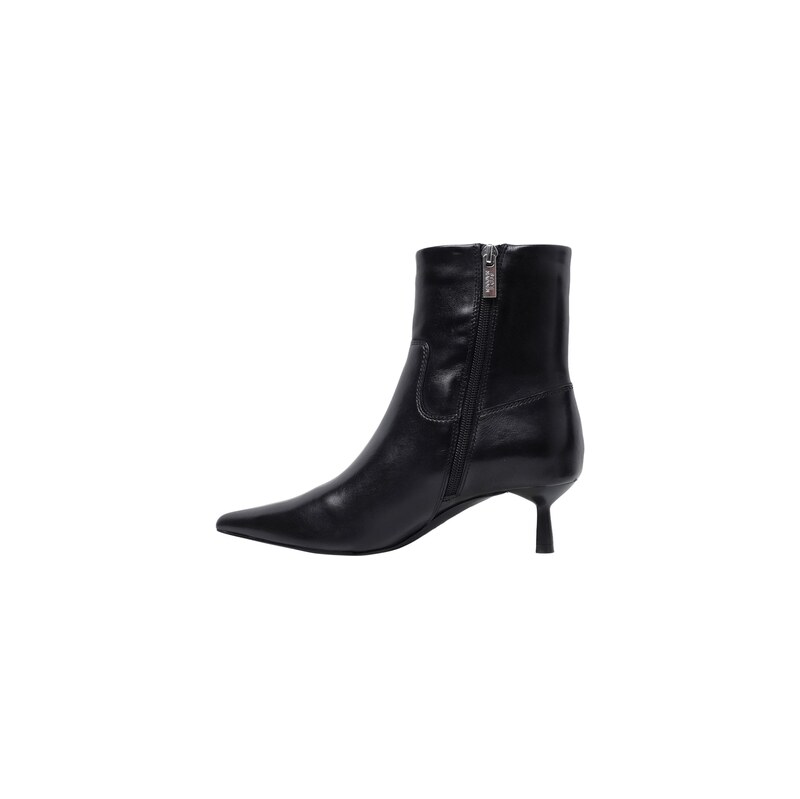 STEVE MADDEN Nízké kozačky Rebella-S černá