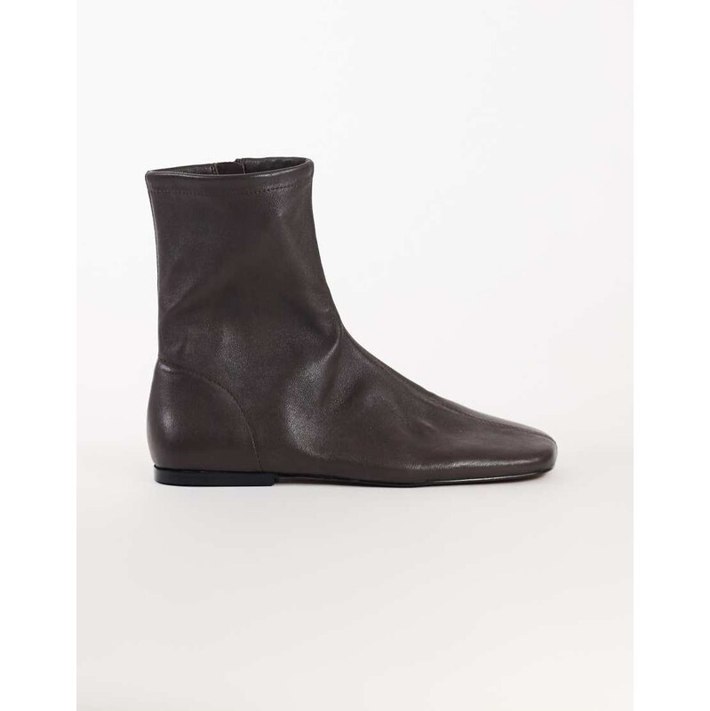 Topshop Kameron real leather flat ankle boot in chocolate-Brown