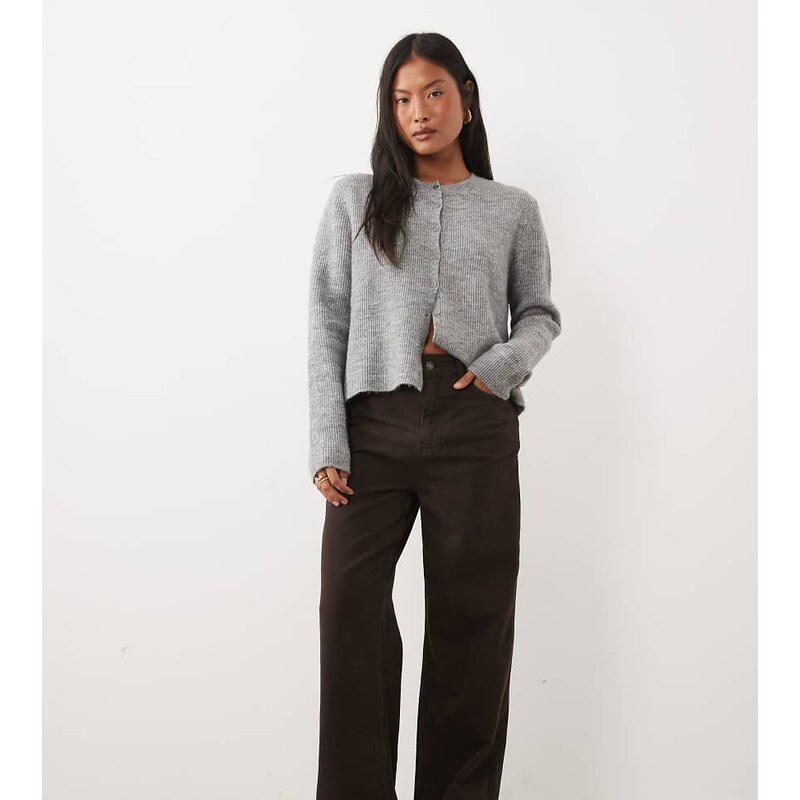 New Look Petite Adalae wide leg jean in dark brown