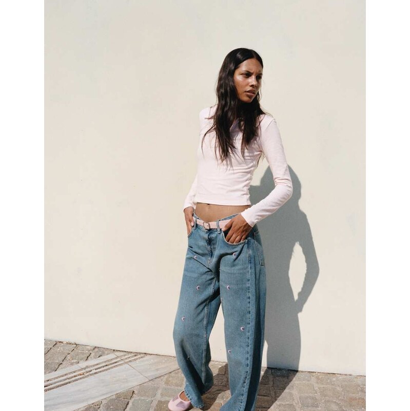 Pull&Bear Embroidered moon baggy jeans in medium blue