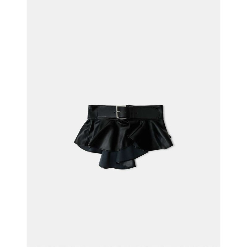 Stradivarius Leather effect skirt belt in black
