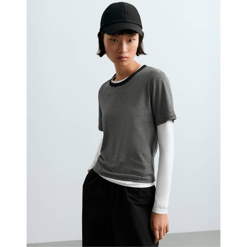 OYSHO Striped short-sleeve t-shirt in black