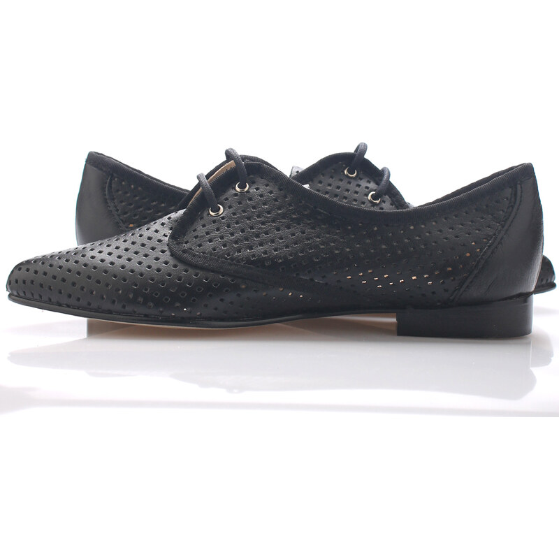 Černé kožené děrované boty se špičkou Maria Jaén