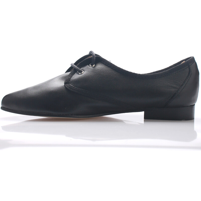 Černé kožené boty se špičkou Maria Jaén