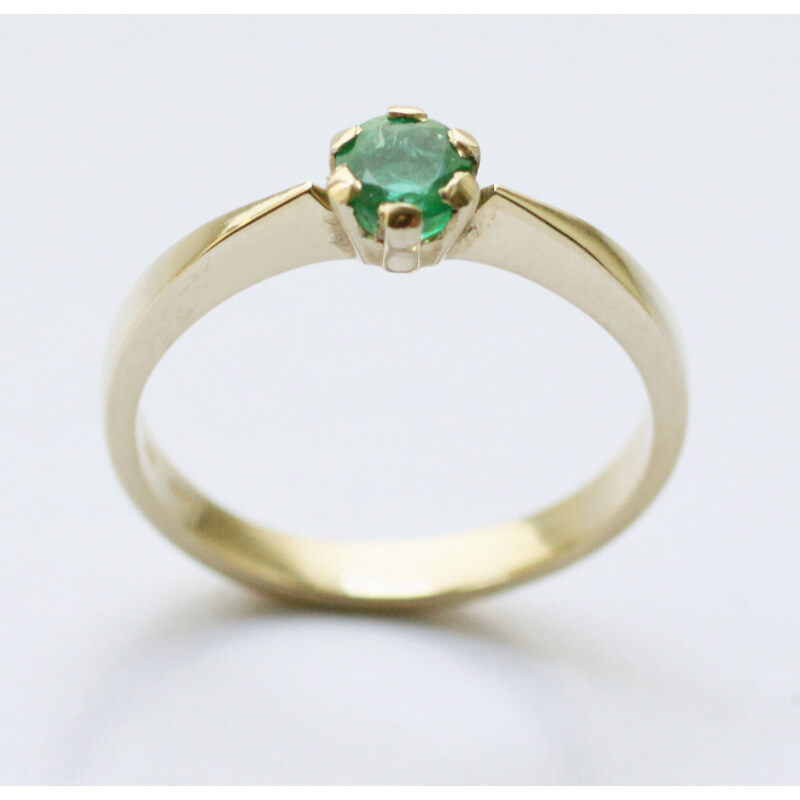 Prsten ze zlata se smaragdem KLENOTA