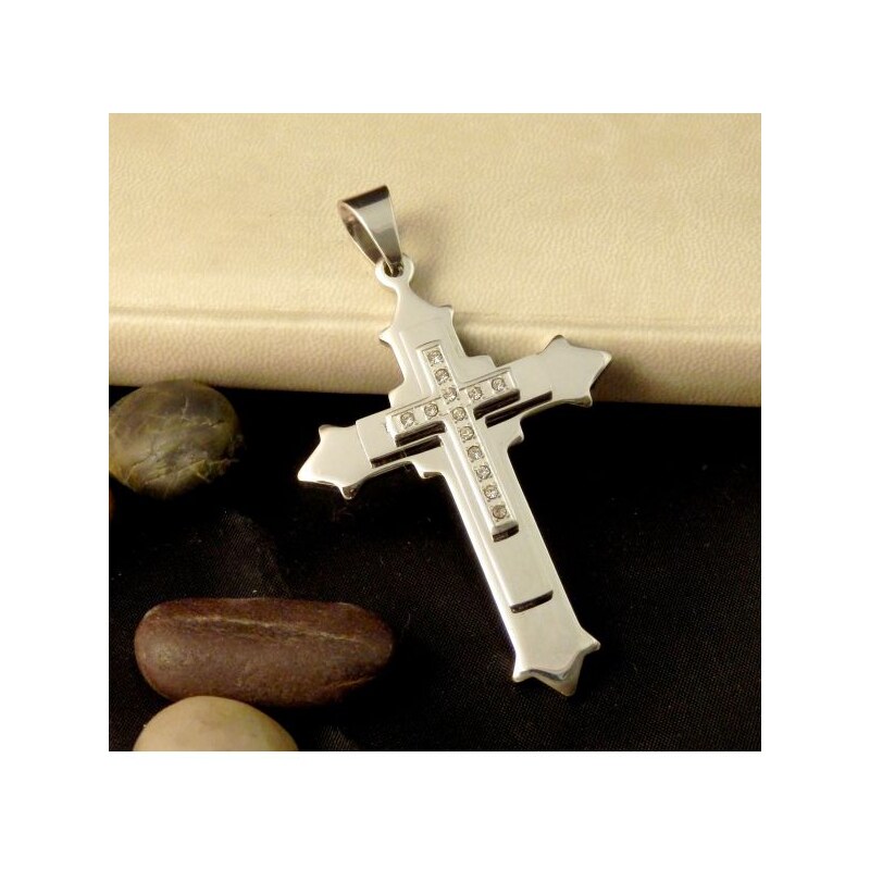 Impress Jewelry Přívěsek z chirurgické oceli kříž se zirkony