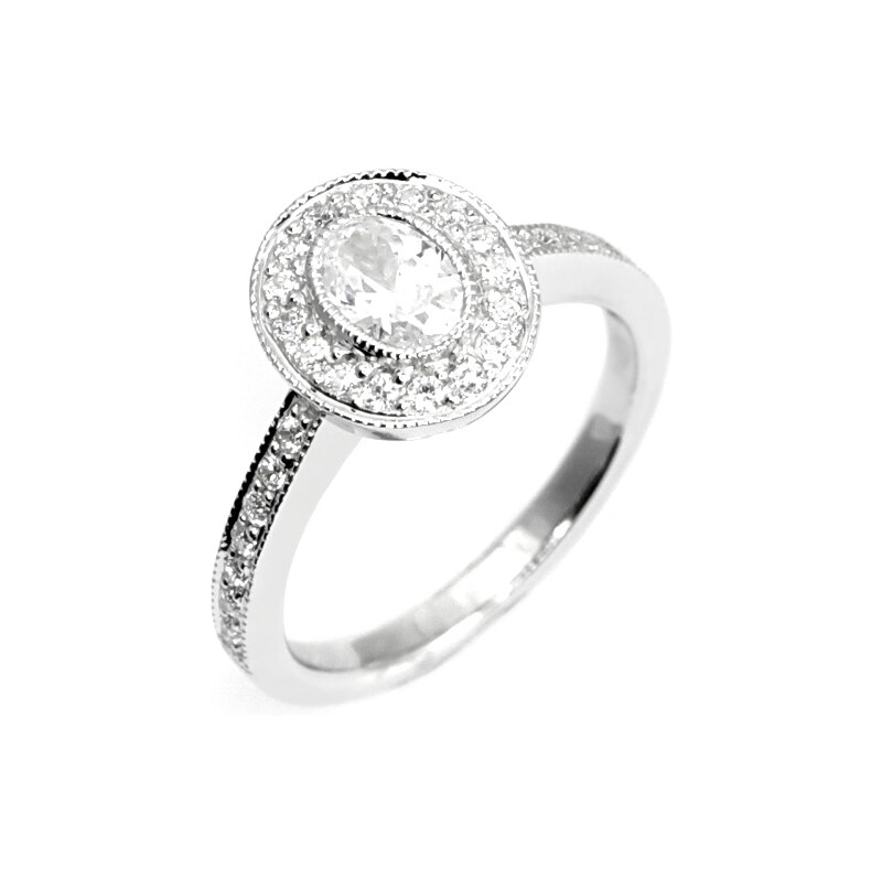 Eppi Zásnubní prsten ve vintage stylu s oválným diamantem Kaysi