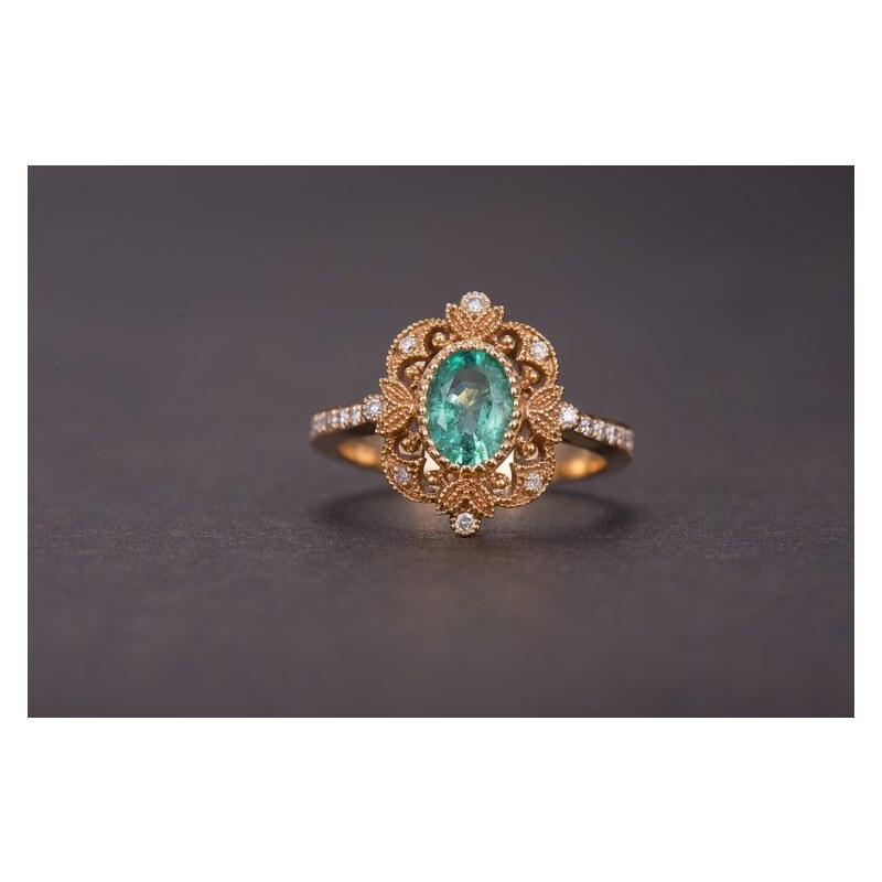 Eppi Smaragdový prsten ve vintage stylu Mayrah