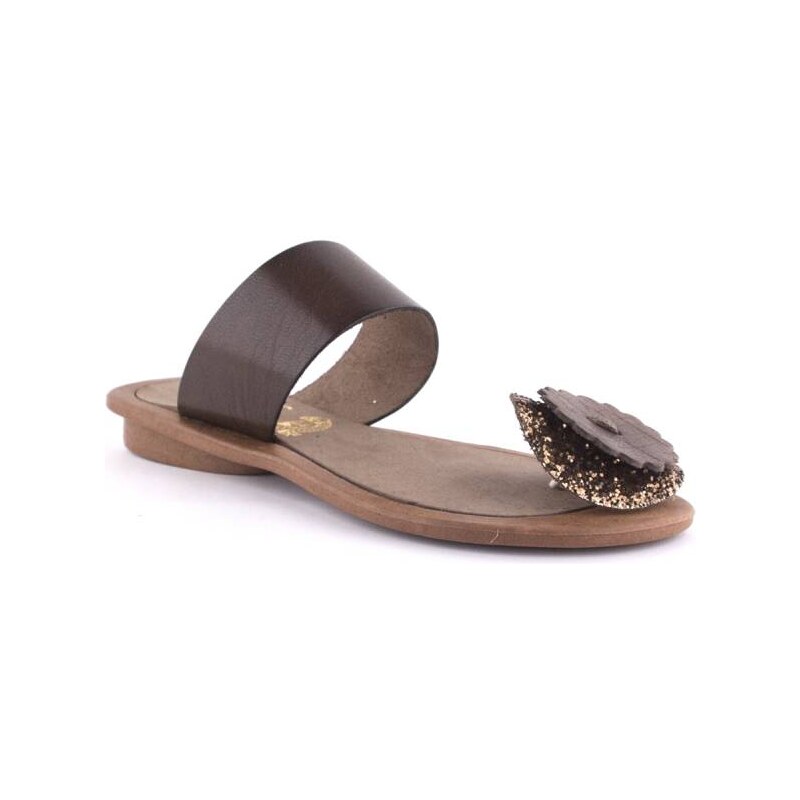 Hnědé sandálky Ljubo