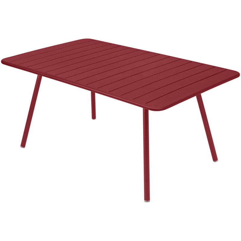 Sytě červený kovový jídelní stůl Fermob Luxembourg