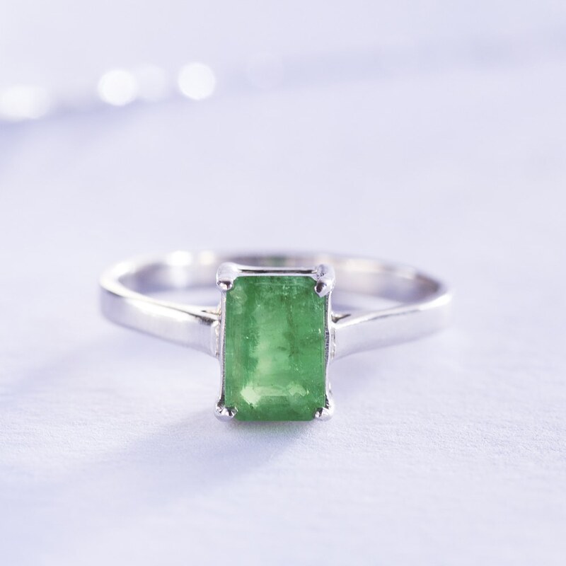 Zlatý prsten smaragd KLENOTA