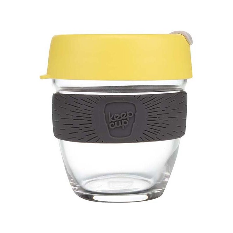 Designový cestovní skleněný hrnek KeepCup Brew Honey Small