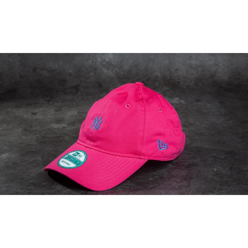 New Era Essential 9Forty Adjustable New York Yankees Cap Pink/ Blue