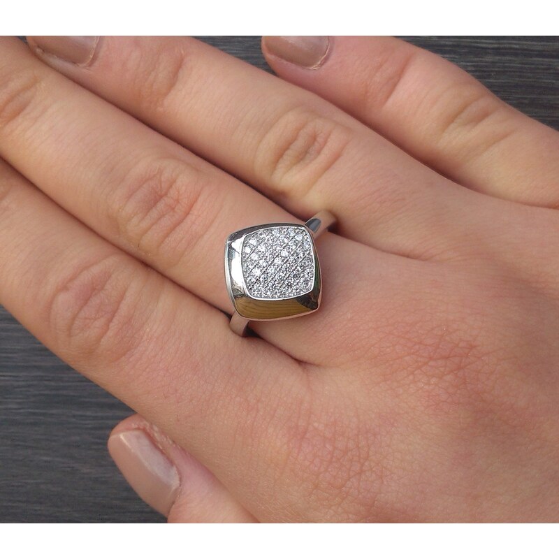 Meucci Elegantní stříbrný prsten se čtvercem plným zirkonů