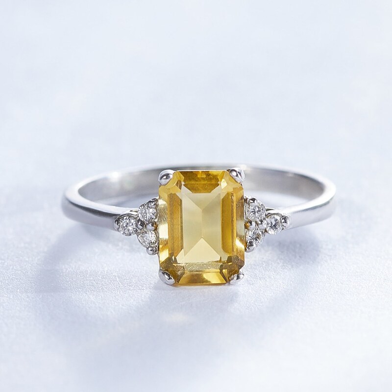 Stříbrný prsten s citrínem a zirkony KLENOTA kln1370