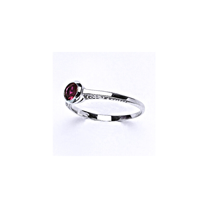 Stříbrný prsten , syntetický zirkon rubín - T 1443 15941079