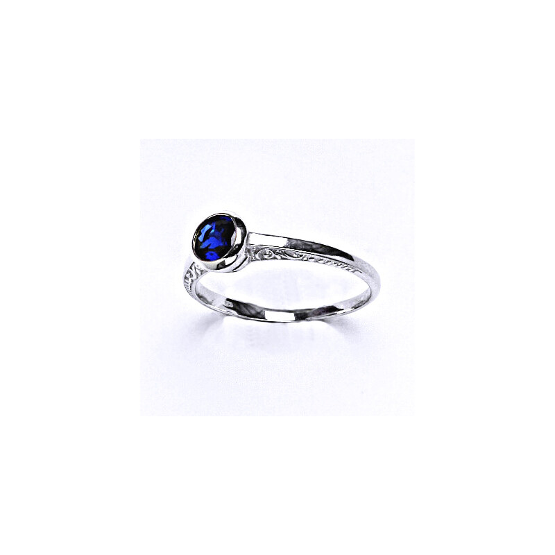 Čištín s.r.o. Stříbrný prsten , syntetický zirkon spinel - T