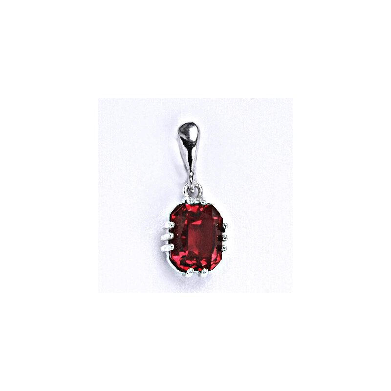 Čištín s.r.o. Stříbrný přívěšek se syntetickým zirkonem ruby, P