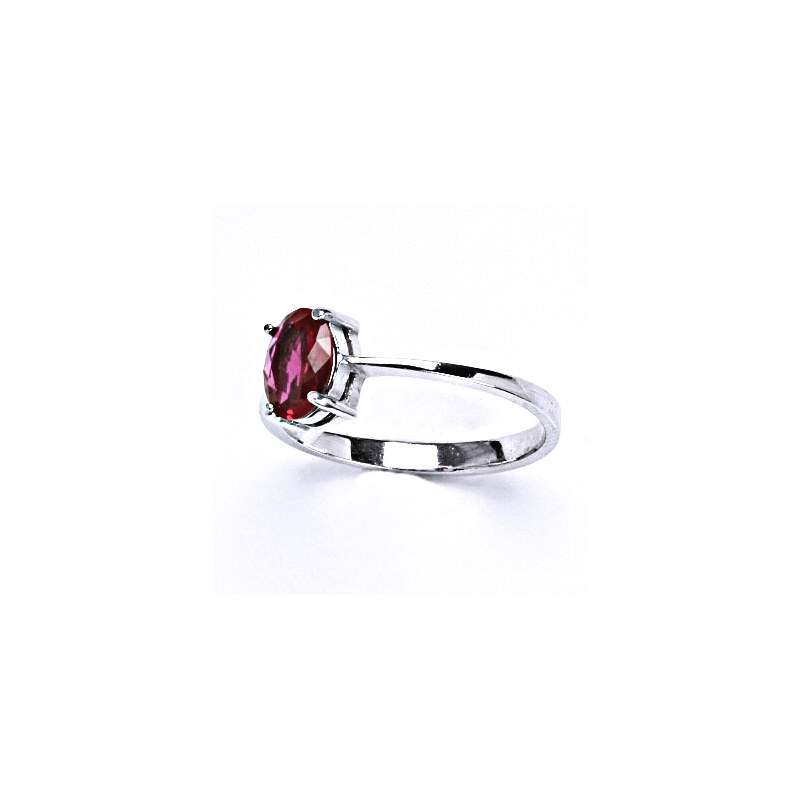 Čištín s.r.o. Stříbrný prsten, zirkon rubín 8x6 mm - T 1245