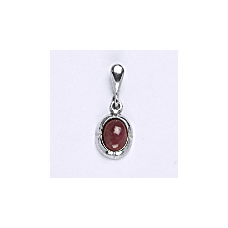 Čištín s.r.o. Stříbrný přívěsek, přírodní rubín A-, 6x8 mm - P