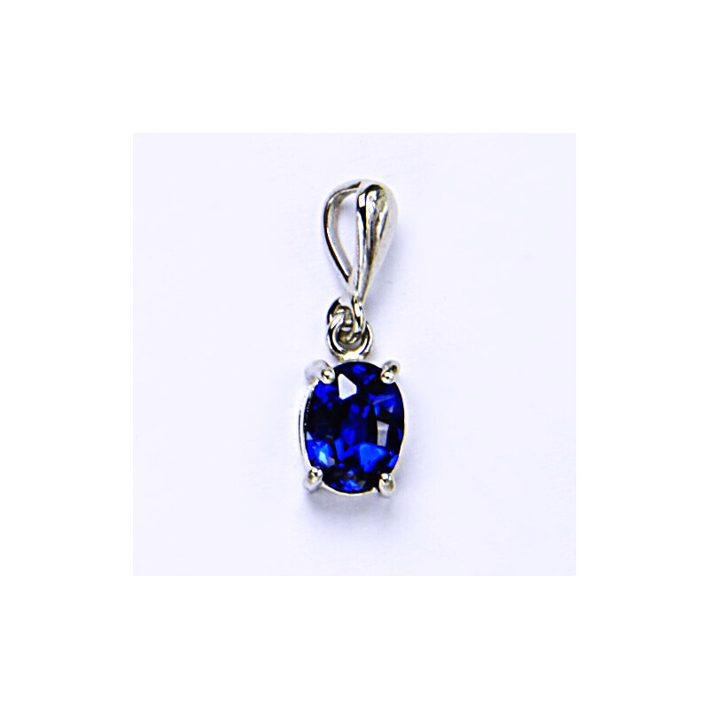 Čištín s.r.o. Stříbrný přívěšek, zirkon spinel, šperky se