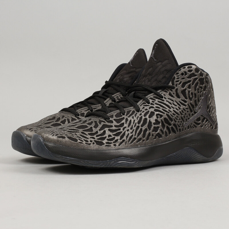 Jordan Ultra.Fly black / mtlc hematite - dark grey (basketbal)