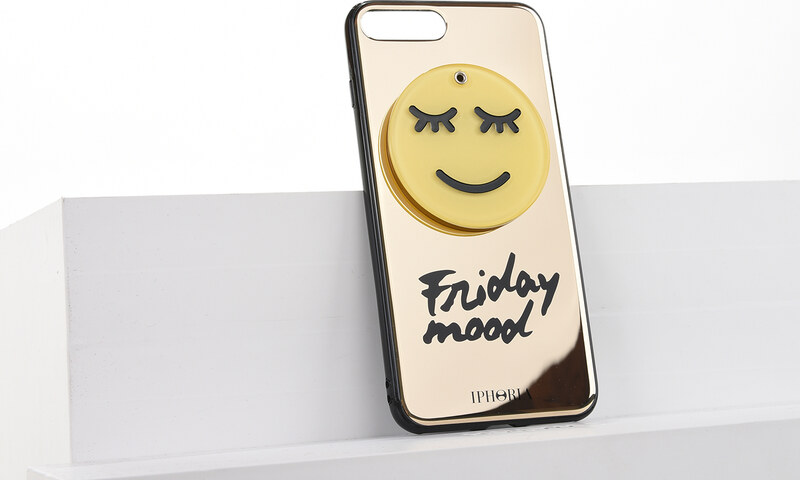 KRYT SE ZRCÁTKEM IPHONE FRIDAY MOOD Iphoria