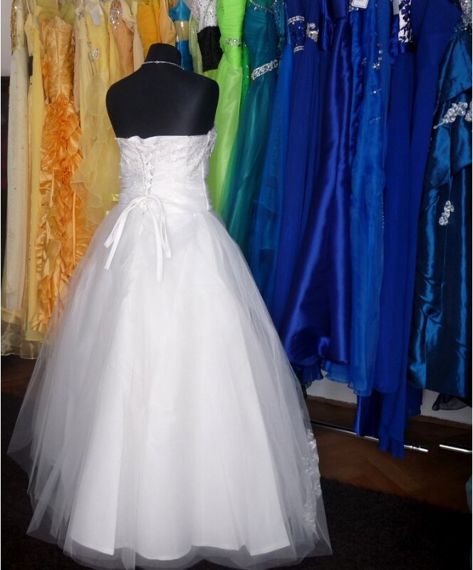 PlesovaModa.cz luxusní svatební šaty krémové Donna Barva: Krémová, Velikost: L